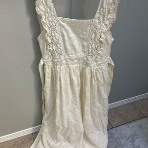 Elegant Cream Lace Dress